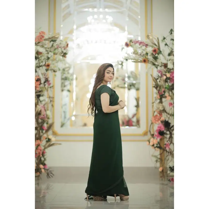 BQ Clothing - Green Chiffon Saree - BQ008