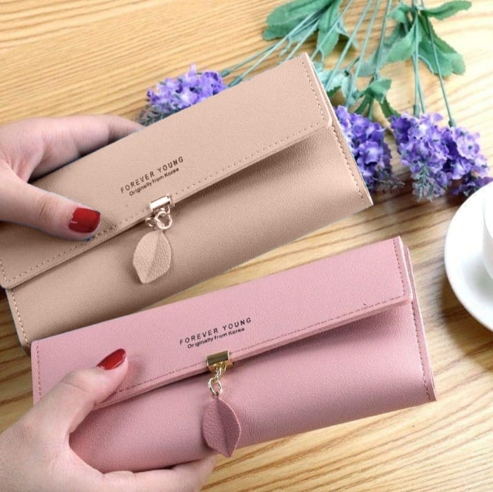 Women's Envelope Style Hand Clutches