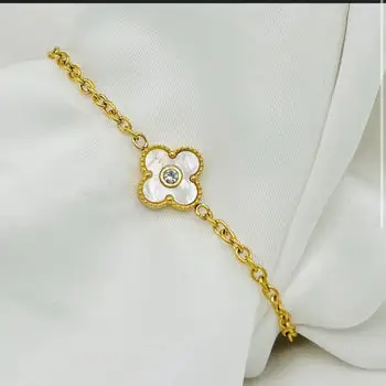 Clover Time Piece