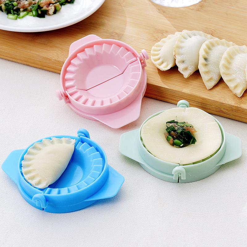 Easy-to-Use Plastic Dumpling Maker - Manual Press for Quick & Efficient Dumpling Making