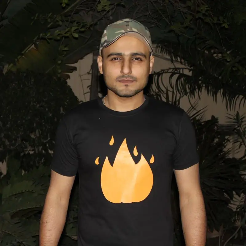 "Flame" - T-shirt by FA Apparels