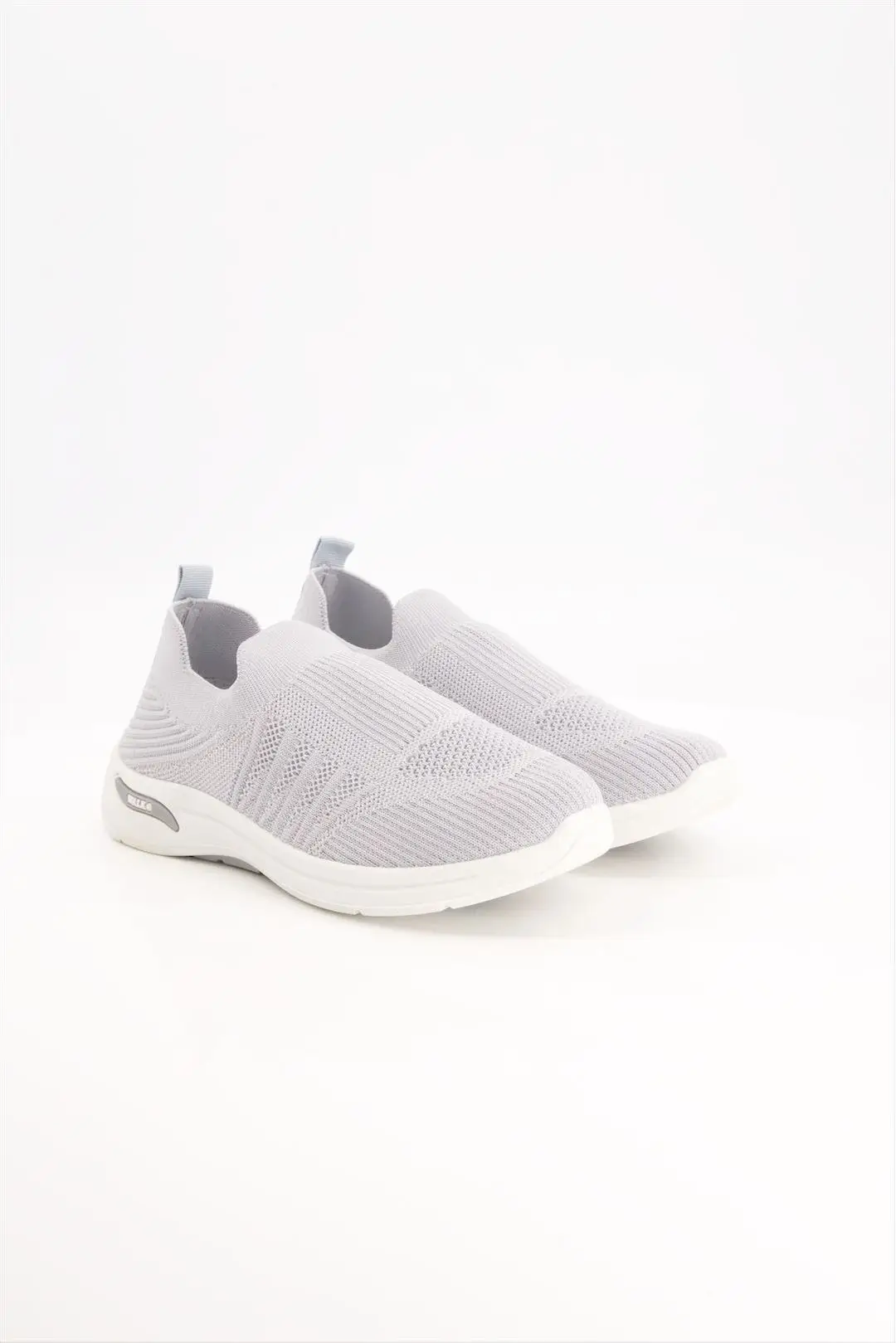 New Women′s Gray Sneakers Shoes Casual Walking Shoes Socks Shoe Oye