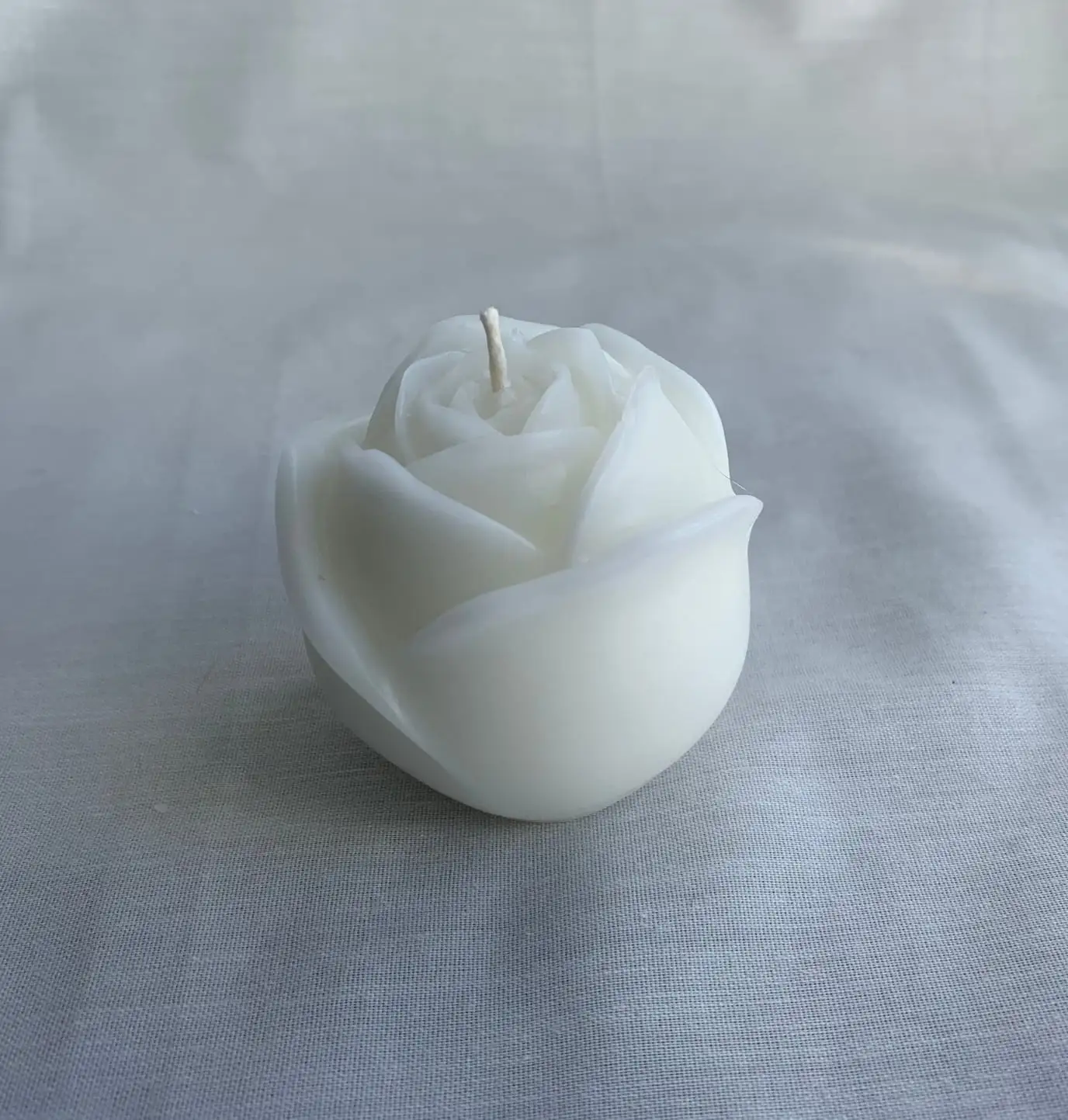 CANDLES CITY -- PACK OF 3 - SCENTED MINI ROSE BUD CANDLES