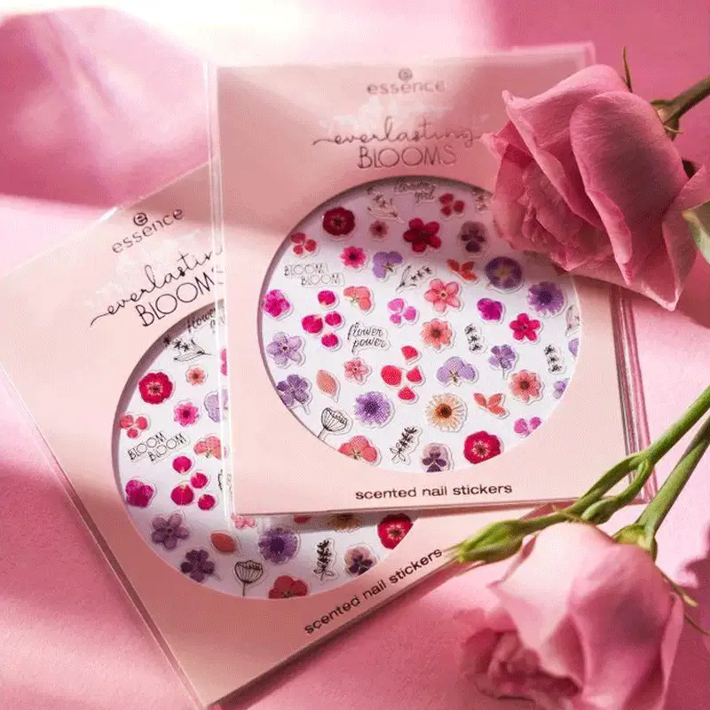 Essence Everlasting Blooms Nail Stickers 01