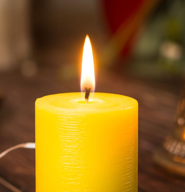 CANDLES CITY -- SCENTED YELLOW PILLAR CANDLE (3.5x2 inches)